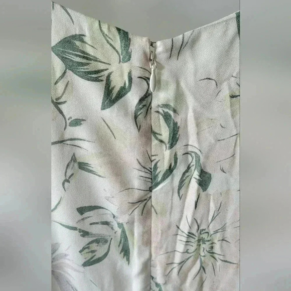 SIZE Medium Saltwater Luxe Miki Chiffon Whimsical Floral Short Sleeve Maxi Dress - Picture 12 of 14